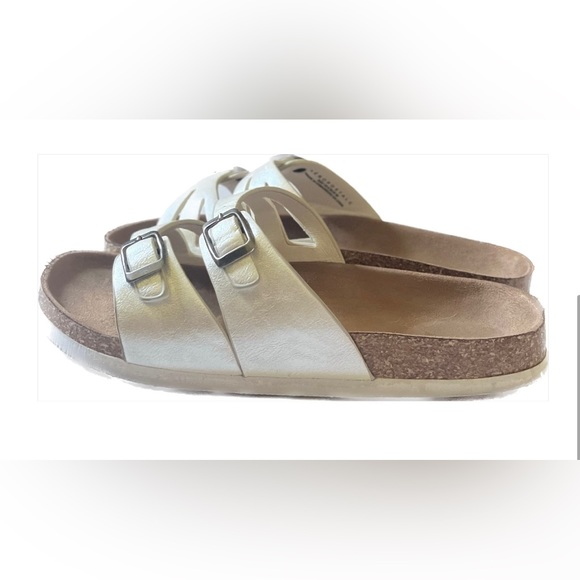 White Aeropostale Birkenstock-style Sandals - Picture 2 of 6
